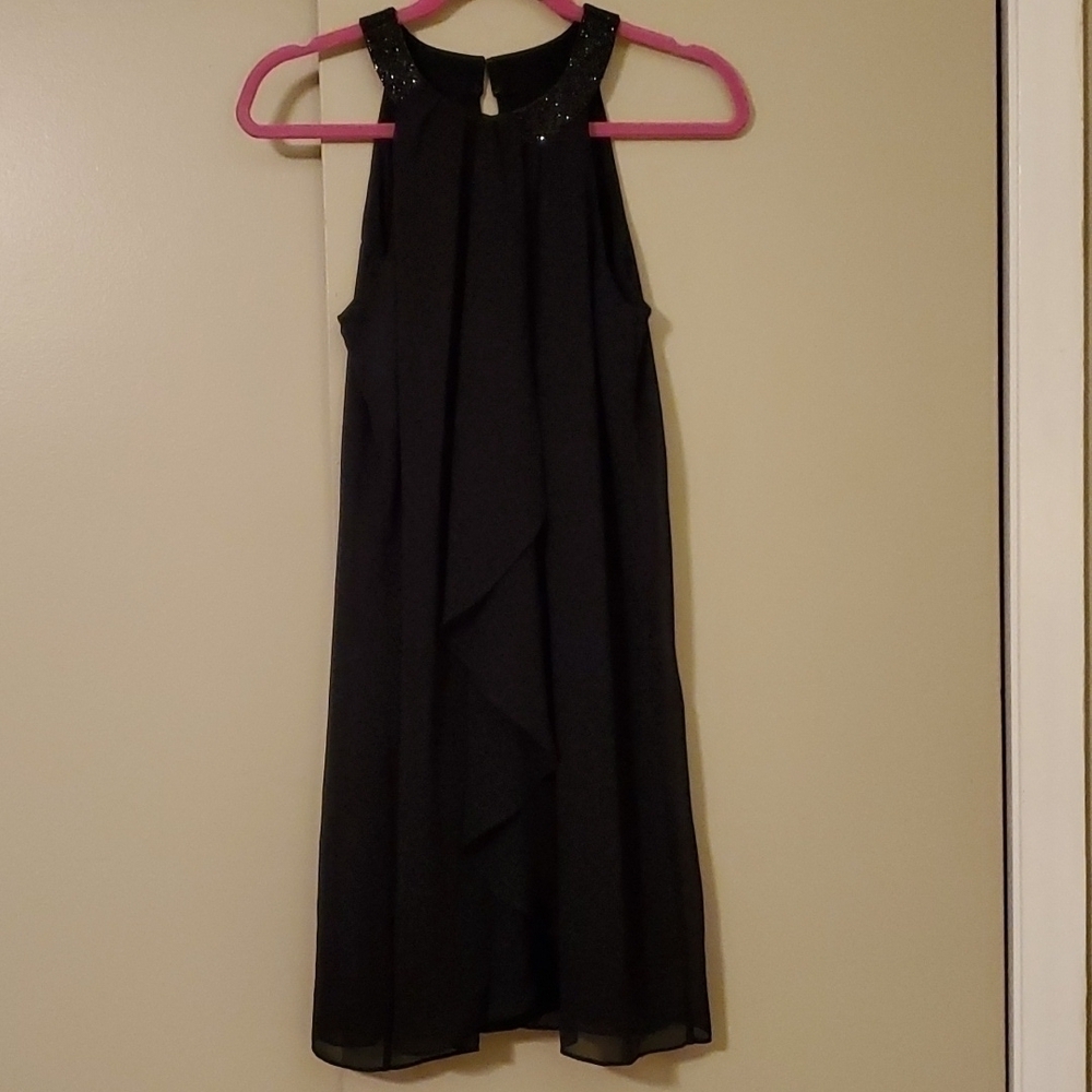 WHITE House Black Market Soft Drape Dress Size 2